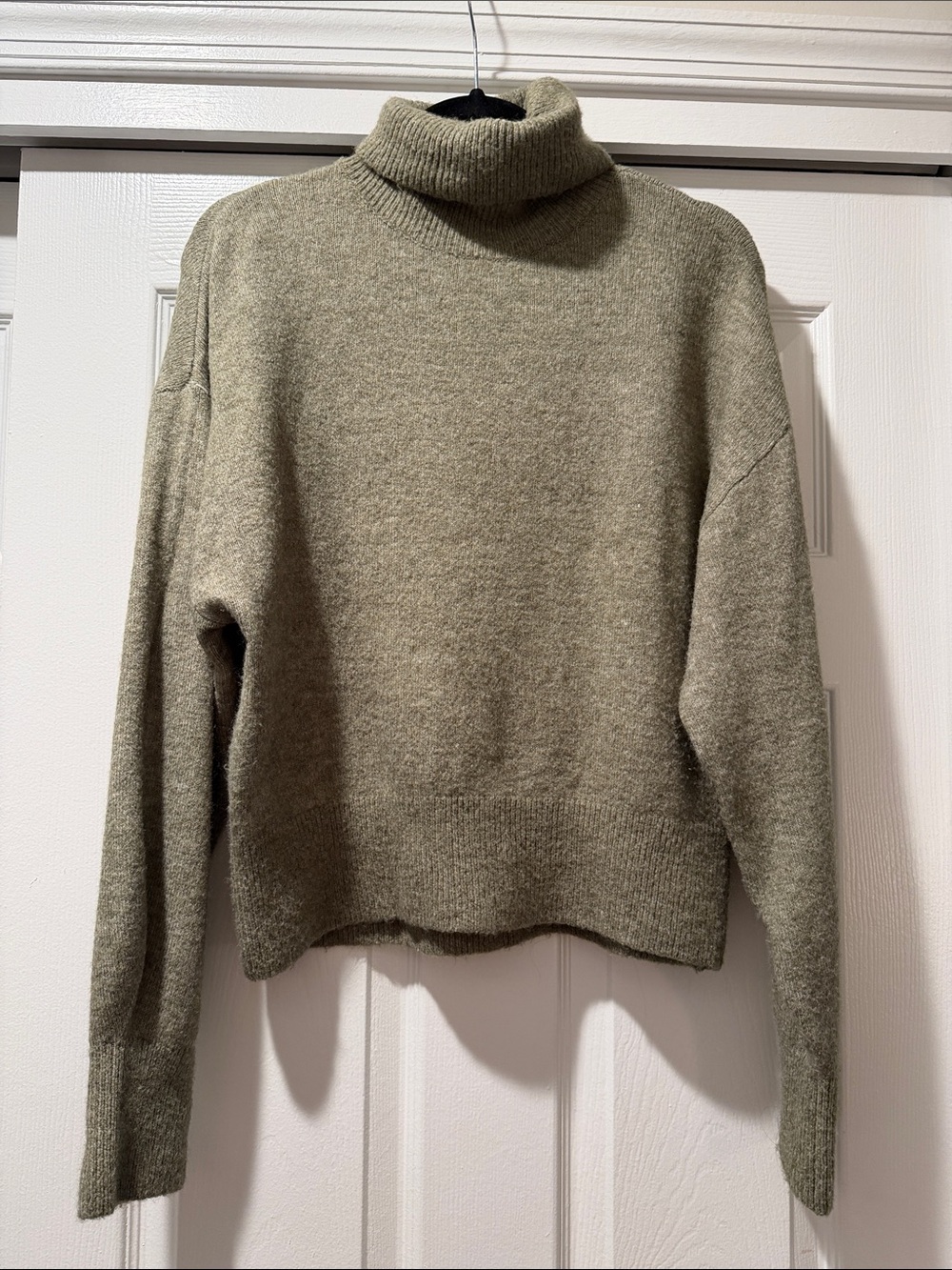 H&M Turtleneck Sweater in Olive Green